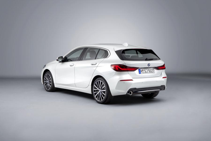  BMW 118i Sportline (F40) 2019 года  (WW) (фото 43 из 81)
